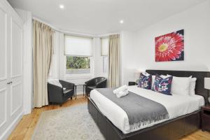 The Coastal Den By My Getaways