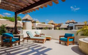 Natura 301 3BRCondowith 2 Jacuzzis & Double Terrace