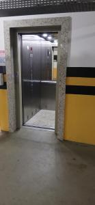 Apartamento 222 Pé na Praça 1 vaga Garagem 6 hóspedes