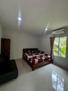 Palm tree garden house NinemintoAonangbeach