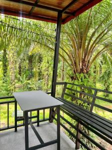 Palm tree garden house NinemintoAonangbeach