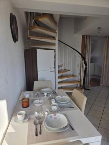 Helles Maisonette Apartment, Balkon, all-in 5G