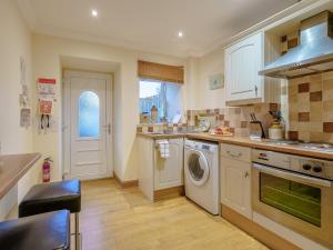 Little Arches - S4665