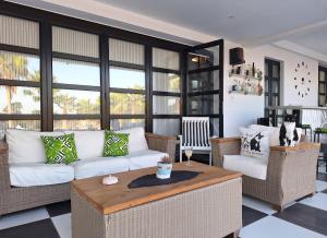 The Pervoli Studio - Pool - Close to Beach