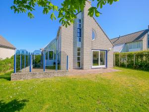 Spacious holiday home in Julianadorp