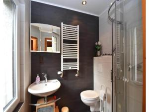 Gemütliches Ferienhaus mit Pool in Blankenburg