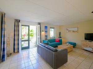 Coastal Garden Escape Near the Dunes