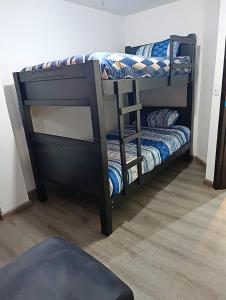 Departamento Black and Gold de lujo, confort y ducha Spa