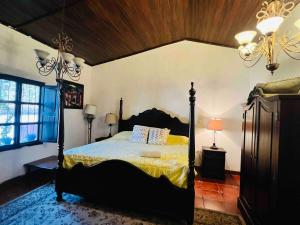 Raudez house , house with 24-hour security