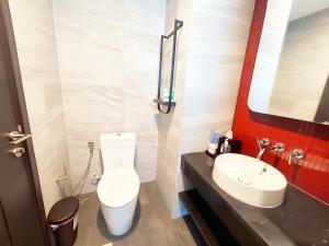 芭提雅 市中心 酒店公寓预订 无边泳池 海滩 日光浴 健身房