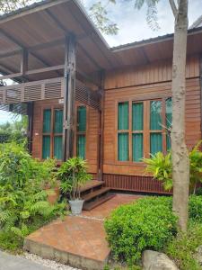 Areeya phubeach resort wooden house Coliving Coworking