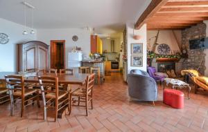 Amazing Apartment In Caprese Michelangelo