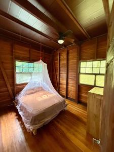 2 bedroom apartment in the heart of town!