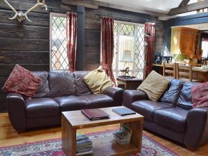 Brook Barn