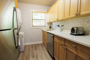 Stylish Stay in the Heart of Decatur King Bed
