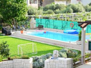 Villa Šolo – Peaceful Nature Park Getaway