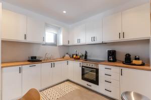 Villa Avona, Kastraki Naxos, by NaxosVibe