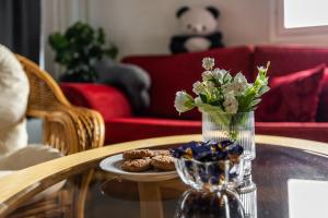 Urban Comfort Apartment By BookLapland