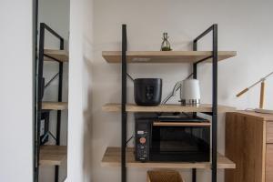 CraftFlat Komagome 507, a compact studio at excellent location