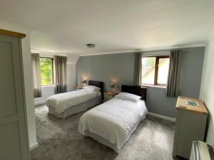 Rosecraddoc Manor - Riverbank