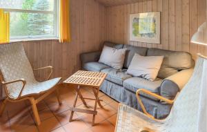 2 Bedroom Pet Friendly Home In Knebel