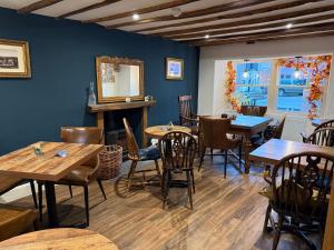 Coffee & Stays at Cartmel Square
