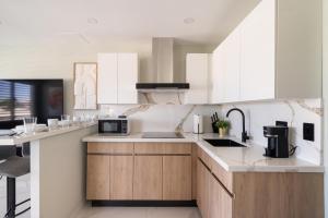 2bedroom house Isla Verde Private Patio by PH