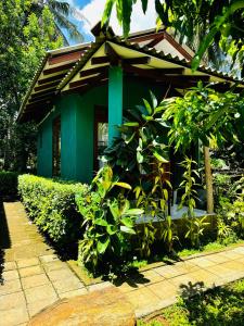 Jungle Edge Cottage