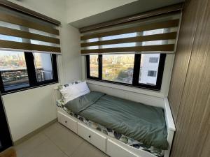 Perfect Sunset View in Pasay Near MOA & NAIA