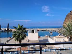 Appartements meublés à louer à Jebha avec une charmante vue sur la 1 mer