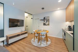 Vytauto 43 Residence 3 by Domvia