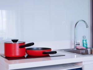 City View Balcony & Chic Condo with Infinity pool 080N40