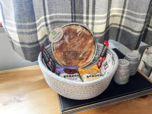 Haddon Cottage - Uk40270