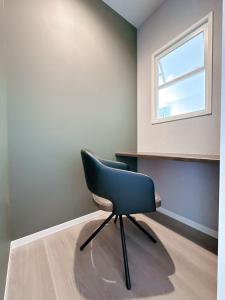 Sanmi Saint Le Brun305 fifteen minutes direct to Shinsaibashi Namba shopping area near Tengachaya direct to Kyoto