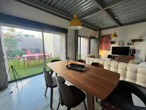 Maison Moderne 6 Pers avec Grand Patio et Clim