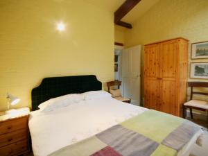 Deer Park Cottage - E2754