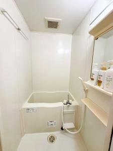 黒門市場そば 地下鉄日本橋駅徒歩5分 シンプルトリプルルーム