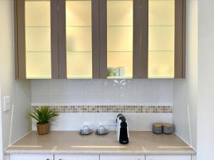 Steps from Sunnybank Hills Shopping Spacious Home