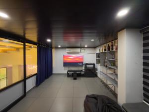 E7 Apartment