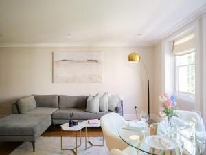 Upscale Apartment in a Prestigious Area