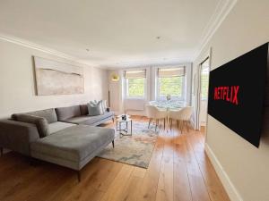 Upscale Apartment in a Prestigious Area