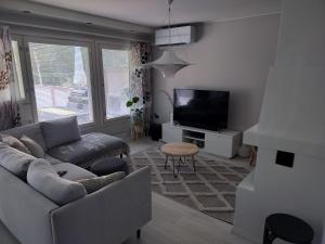 Arctic Aurora Villa with Northern Lights View & Sauna - Northern Lights and Adventures in the Hometown of Santa Claus, Rovaniemi