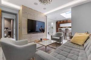 Elegant and Spacious Apartment in Prime London