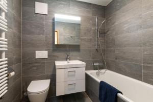 Beautiful Modern family apartment with free parking