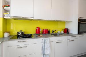 Beautiful Modern family apartment with free parking