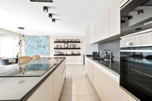 Costa Elegant Escape