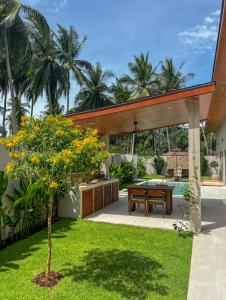 Villa Souimanga 2Bed Balinese style Garden & Pool