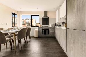 Contemporary 3 Bed London Apartment