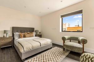 Contemporary 3 Bed London Apartment