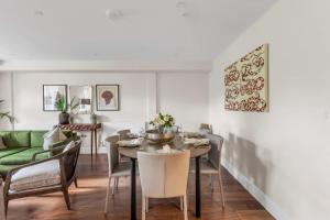 Spacious 4 Bedroom Loft Retreat